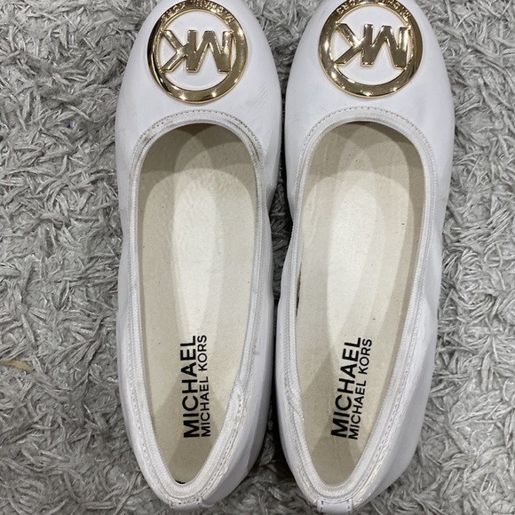 Michael Kors Ballet Flats (kids) - Picture 2 of 8